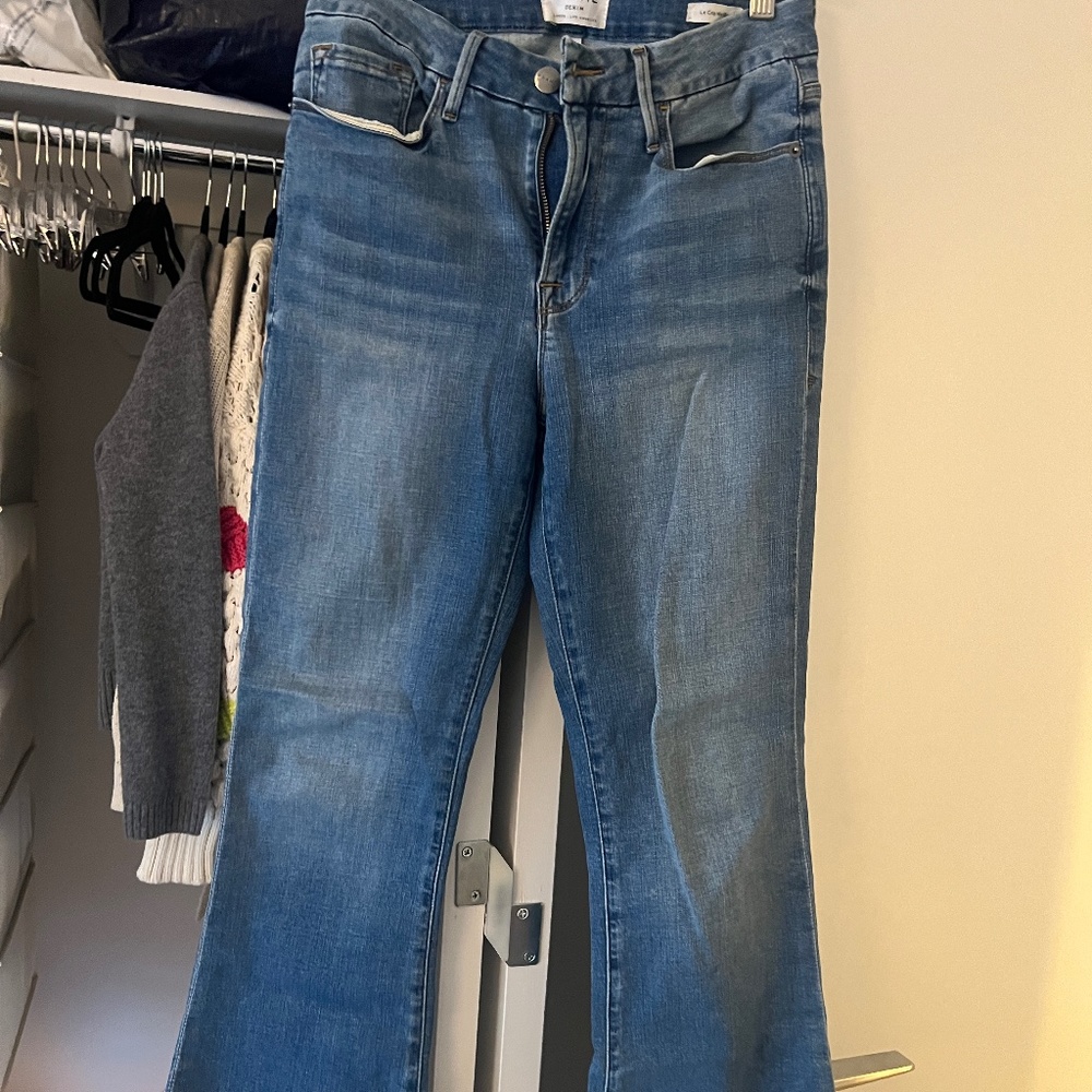 Cropped flare stretchy blue jeans